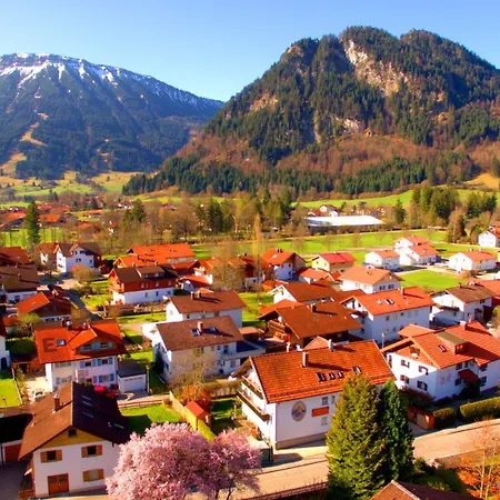 Falkenstein - Ruhige Familienfreundliche 3-zimmer-ferienwohnung Mit Alpenpanorama In Mitte *