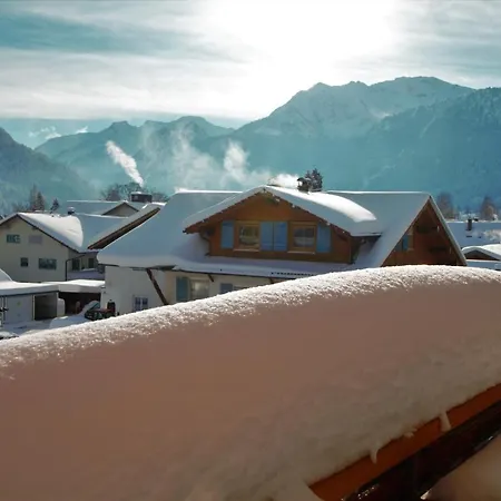 Appartamento Falkenstein - Ruhige Familienfreundliche 3-zimmer-ferienwohnung Mit Alpenpanorama In Mitte Pfronten
