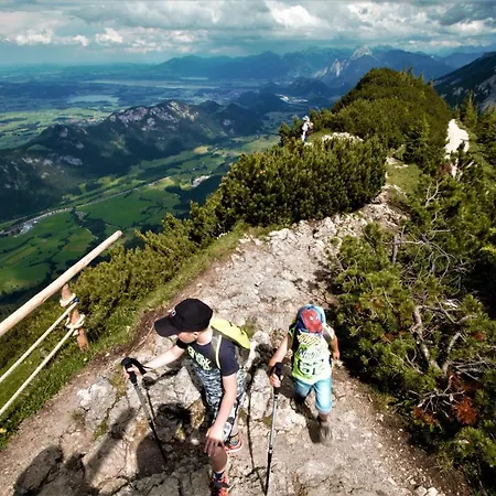 Falkenstein - Ruhige Familienfreundliche 3-zimmer-ferienwohnung Mit Alpenpanorama In Mitte Pfronten